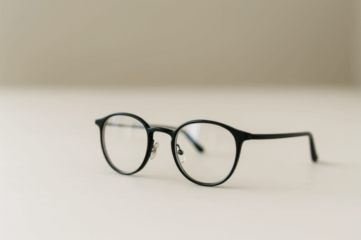 Få tjekket synet hos en lokal optiker i Holbæk